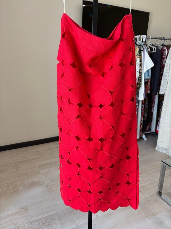 Farm Rio: Red Hearts Euroflax Premium
Linen Midi Skirt - Picture 8 of 12